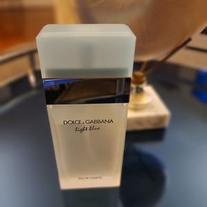 Dolce & Gabbana "Light Blue" Perfume